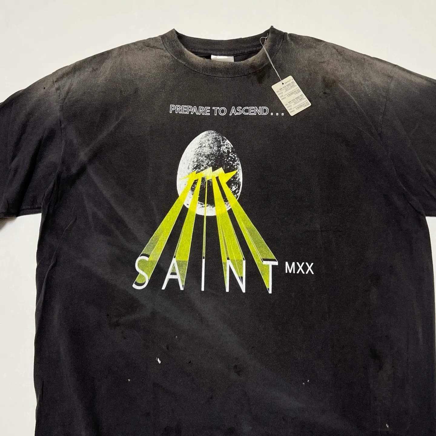 SAINT Mxxxxxx EGG SS TEE/BLK Broken egg shell/SAINT LOGO projection distressed retro short-sleeves Washed black S-XL Correct version Customized co-branded main mark/washed mark/cherub mark Tubular fabric Garment dyeing Rewashing water fading Destroying graffiti Simulating natural distressed effect Top-notch printing technology Washing treatment